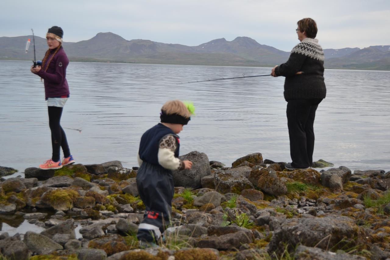 Thingvellir Lake Cottage Veithilundur Buitenkant foto